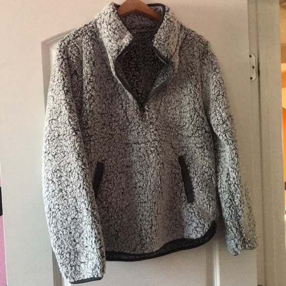 New Sherpa sweatshirt - Picture 2 of 6